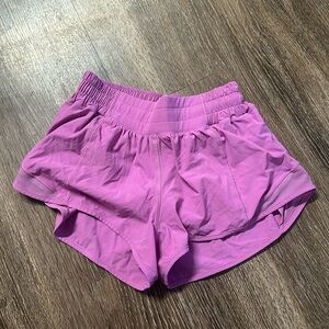 Lululemon 2.5 inseam hotty hot shorts